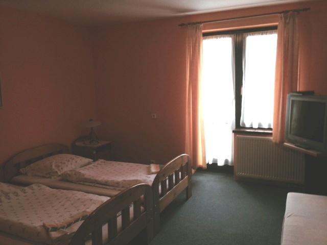 Penzion Tatry Poprad Rum bild